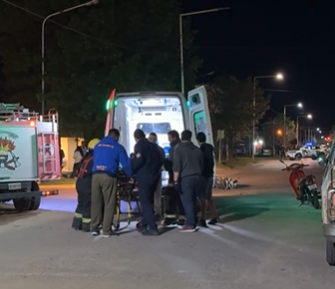 SANTA LUCÍA: Tres personas hospitalizadas tras un siniestro vial en Av. Islas Malvinas